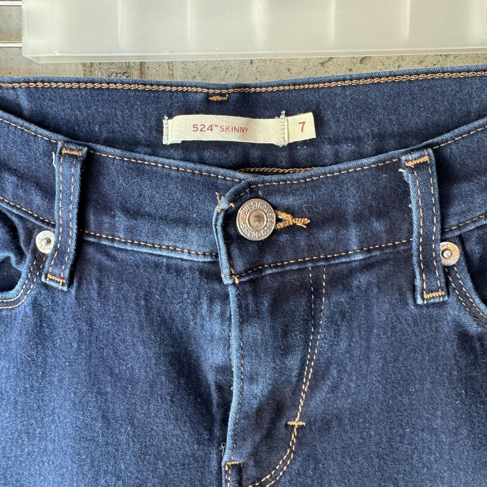 Levi's 524 Skinny Jeans Juniors 7 Blue Dark Wash Mid Rise Stretch Denim Pants - Picture 2 of 6